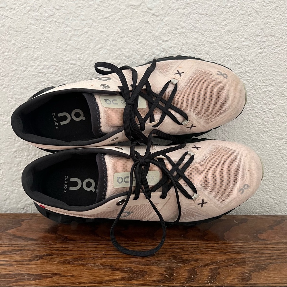 On Running On Cloud X 3 Women's Size 9 Athletic Sneakers - Picture 6 of 9